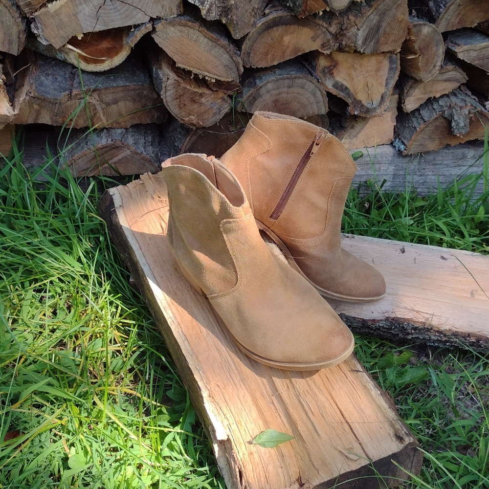 Lucky Brand suede booties